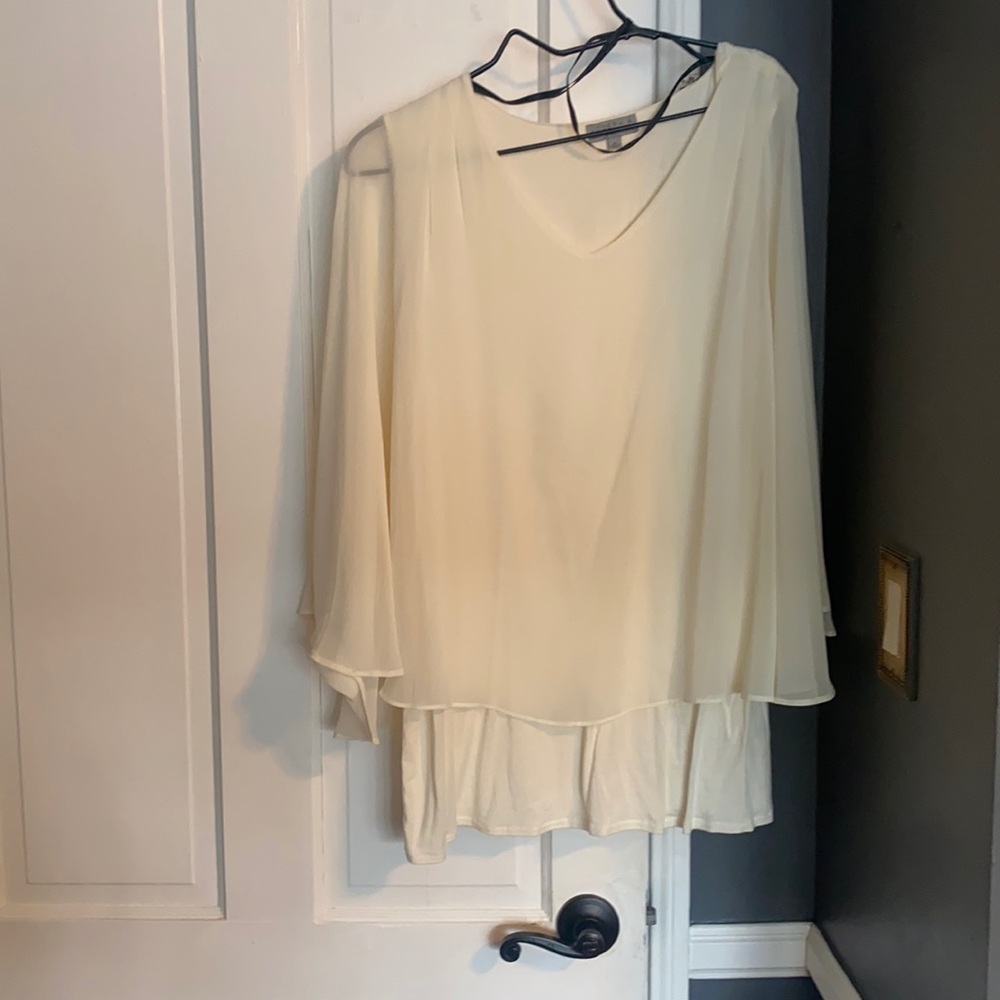 Tanish white blouse in great condition